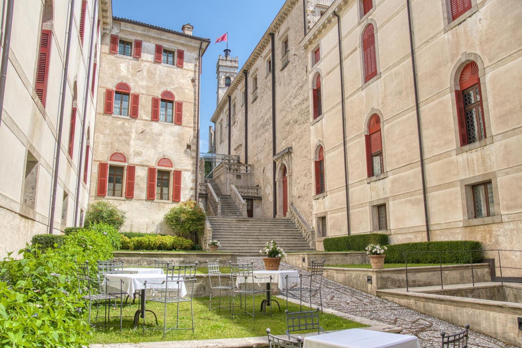 Castelbrando Hotel Cison di Valmarino Bagian luar foto